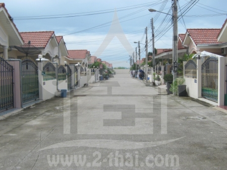 Chokchai Garden Home 1 Паттайя
